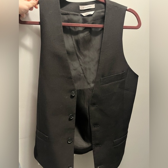 Le Chateau Vest - Picture 1 of 3